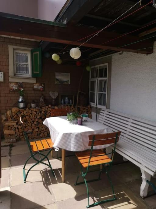 Friedenweiler Idyllische Kleine Ferienwohnung Im Schwarzwald מראה חיצוני תמונה