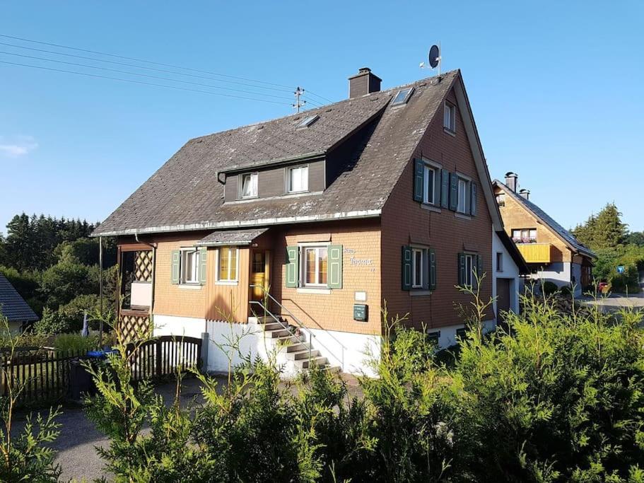 Friedenweiler Idyllische Kleine Ferienwohnung Im Schwarzwald מראה חיצוני תמונה